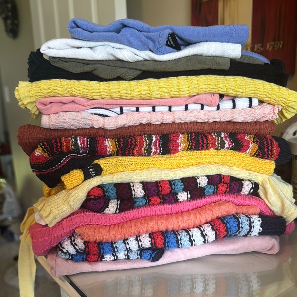 PACK of 16 crop tops/tube tops variety of brands